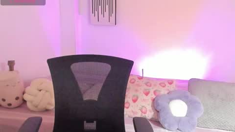 Anne online show from 11-11-25, 10:32