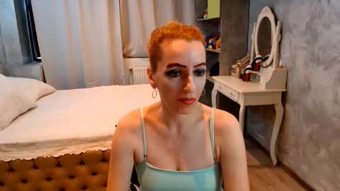 annedevrim online show from 11-18-25, 07:02