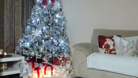 annesins online show from 11-22-25, 06:18