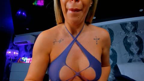 Ana online show from 10-02-25, 03:57