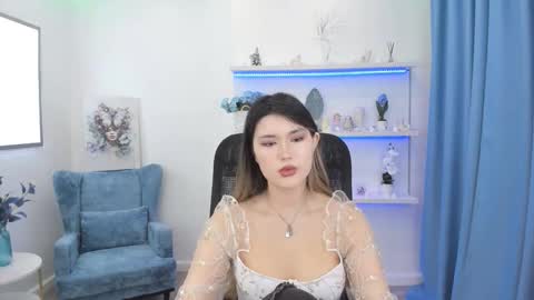 annetli online show from 10-17-25, 03:42