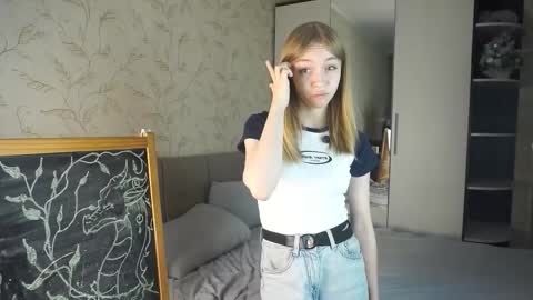 Eva online show from 10-23-25, 04:39