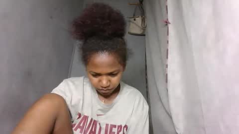 annick98 online show from 02-25-26, 07:45