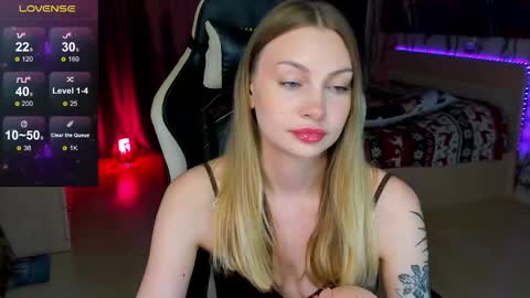 Snapshot of annie69kiss chatting on 10-03-25, 06:54 Annie online show from 10-03-25, 06:54