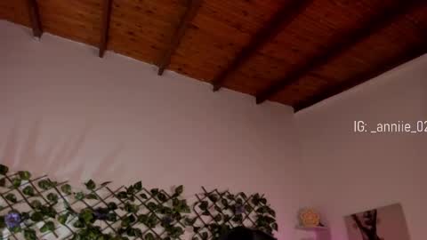 annie_barozzi online show from 03-09-25, 01:37