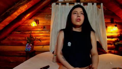 Snapshot of annie_desire chatting on 03-02-26, 10:00 Annie online show from 03-02-26, 10:00