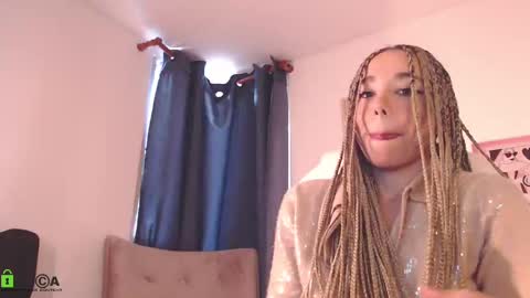 Annie online show from 03-05-25, 12:33