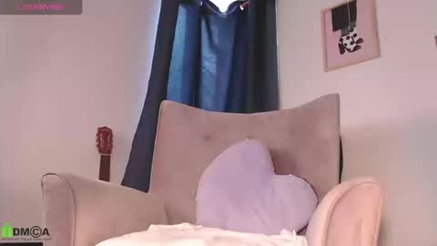 Annie online show from 09-08-25, 09:03