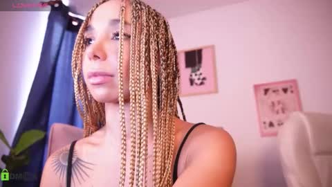 Annie online show from 10-31-25, 02:51