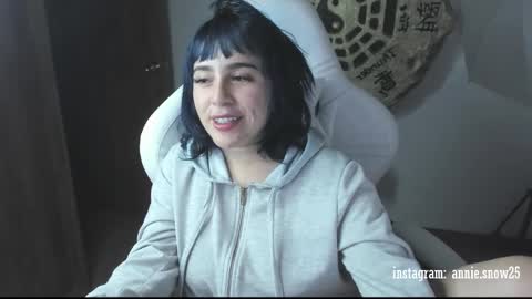 JEANNE no olvides seguirme dont forget follow me  uu online show from 02-20-25, 03:34