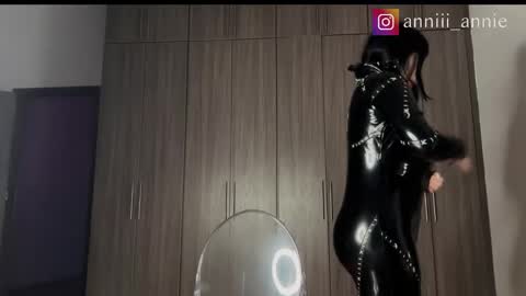 JEANNE no olvides seguirme dont forget follow me  uu online show from 01-08-26, 11:07