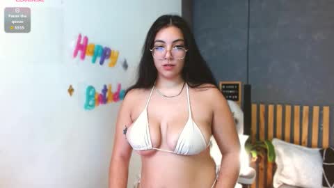 Annie Volker online show from 12-18-25, 05:35