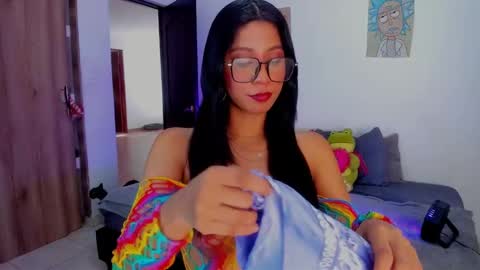 Snapshot of annieblu3 chatting on 02-23-25, 08:11 AnnieBlu3 online show from 02-23-25, 08:11