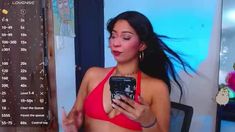 Snapshot of annieblu3 chatting on 10-08-25, 08:17 AnnieBlu3 online show from 10-08-25, 08:17