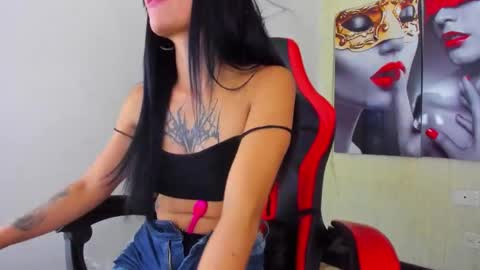 Anniee online show from 09-20-25, 02:40