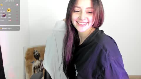 Annie online show from 02-07-25, 01:25