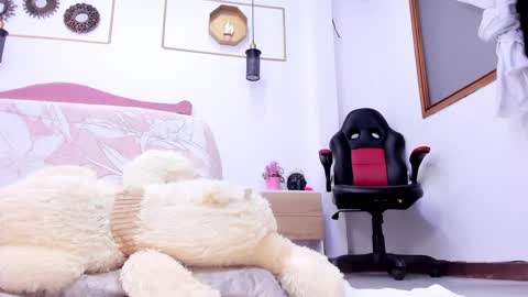 Annie online show from 02-01-25, 08:26