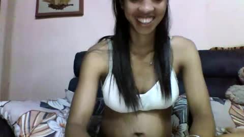 Snapshot of anniesexy1 chatting on 11-19-25, 05:57 anniesexy1 online show from 11-19-25, 05:57