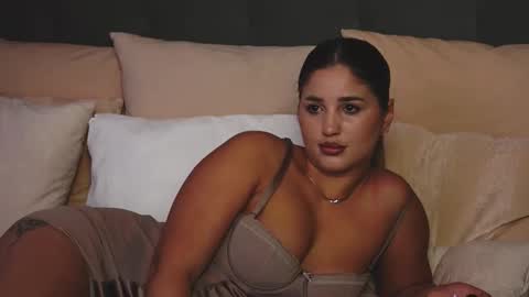 AnnieStyles online show from 10-05-25, 05:28