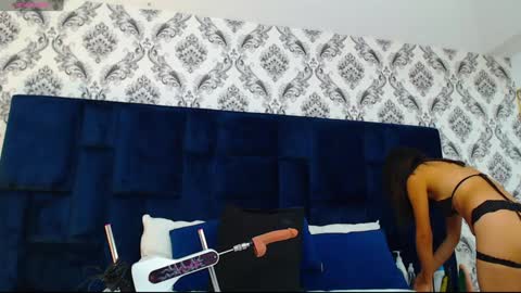 Anniieleonhart online show from 01-29-25, 11:46