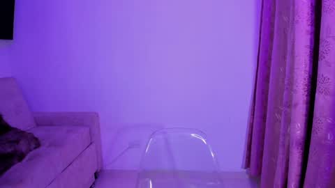 Gise. online show from 10-31-25, 02:12