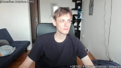 Snapshot of annonimsick chatting on 10-07-25, 03:31 online show from 10-07-25, 03:31