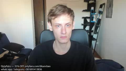 Snapshot of annonimsick chatting on 10-23-25, 12:37 online show from 10-23-25, 12:37