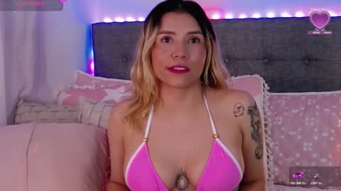 Antonella Lee online show from 10-07-25, 10:18