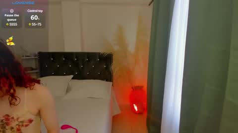 Anntonia Woods  online show from 02-06-25, 02:37