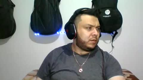 lion kennedy independent model moderator online show from 10-21-25, 02:45