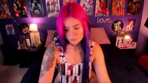      Paty     online show from 10-15-25, 02:44