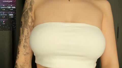 Snapshot of anny_leps chatting on 11-10-25, 10:58 anny_leps online show from 11-10-25, 10:58