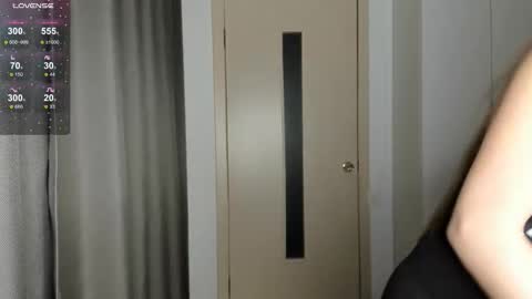 Snapshot of anny_leps chatting on 11-28-25, 12:30 anny_leps online show from 11-28-25, 12:30