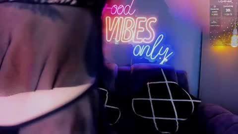 Snapshot of anny_loves chatting on 11-01-25, 05:59 anny_loves online show from 11-01-25, 05:59