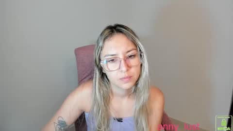 Issabela online show from 11-01-25, 03:58