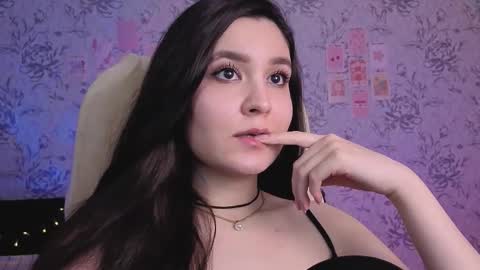 Annie online show from 11-19-25, 01:38