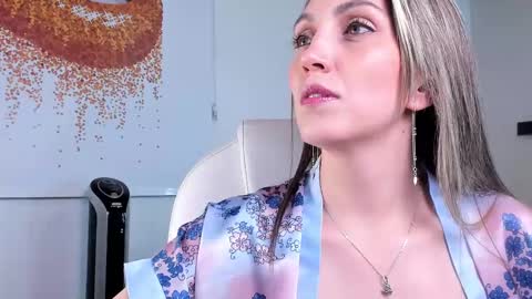 Anny online show from 02-11-25, 04:02