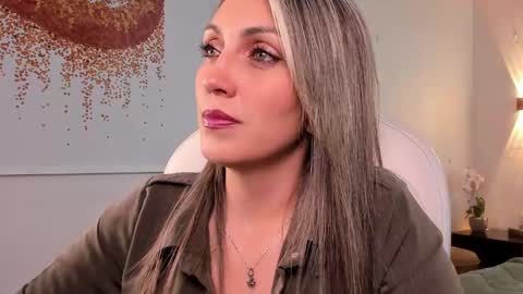 Anny online show from 02-24-25, 11:54