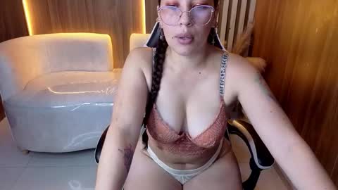 Online 2200 to 600 online show from 11-26-25, 03:07