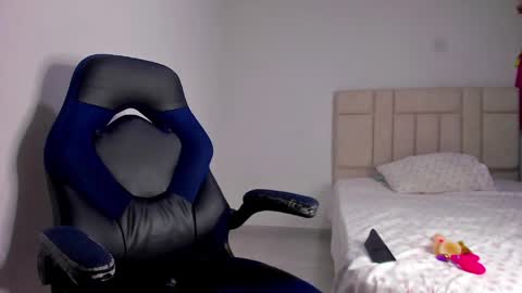  Valeria  online show from 04-09-26, 05:40