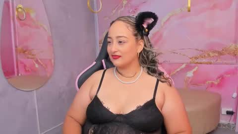 Anny online show from 10-21-25, 06:52