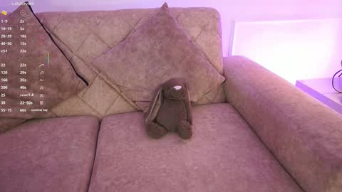 Ana online show from 03-28-26, 01:22