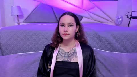 AnnyT online show from 01-11-25, 07:38