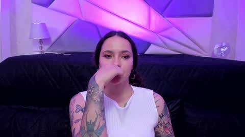 AnnyT online show from 02-02-25, 01:55