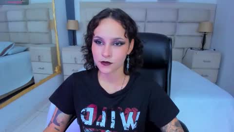 AnnyT online show from 10-12-25, 08:52