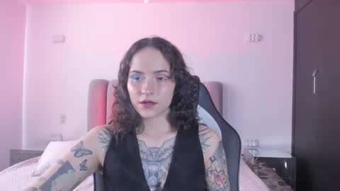 AnnyT online show from 01-17-26, 09:07