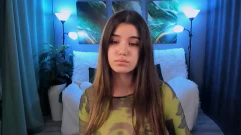 Anora online show from 09-26-25, 07:29