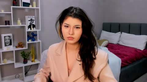 Anora online show from 02-08-26, 03:37