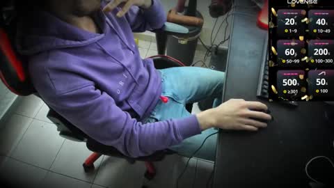 Anthony online show from 11-30-25, 01:15