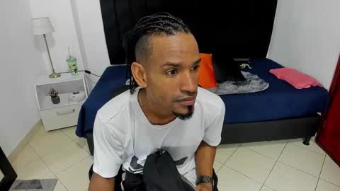 Snapshot of anthoy_wayans chatting on 12-15-24, 09:09       online show from 12-15-24, 09:09